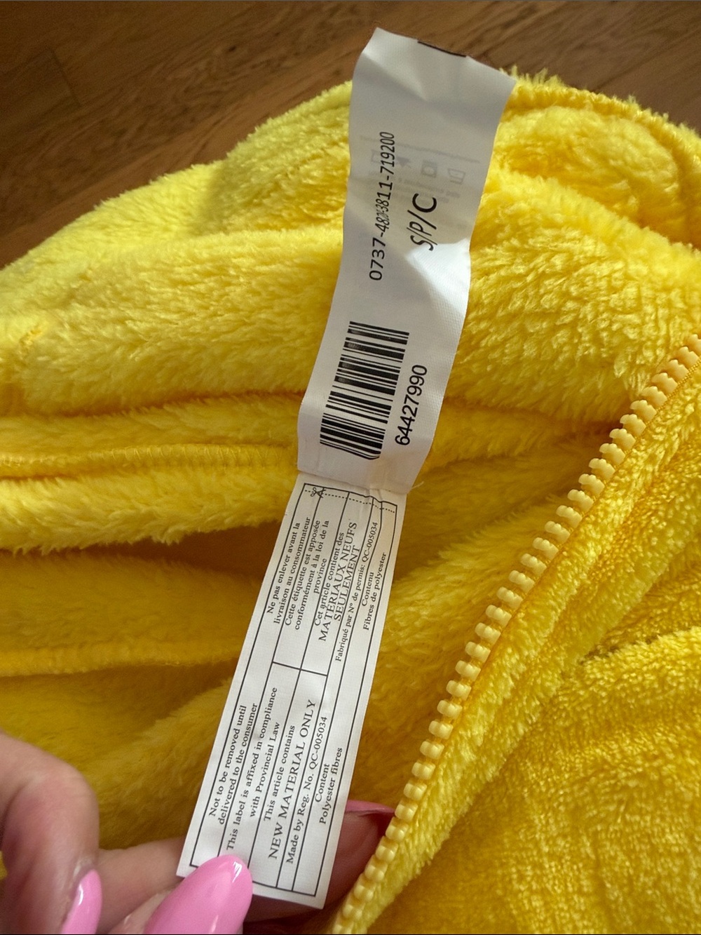 NWT - S - WEEKEND Edition -Yellow Banana Hooded Onesie Jumpsuit - Picture 11 of 11